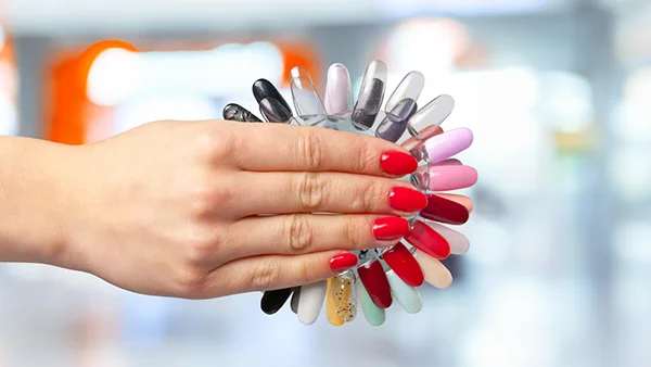 Curso de uñas de gel y acrílico